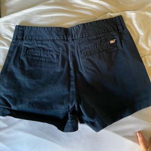Navy vineyard vines shorts